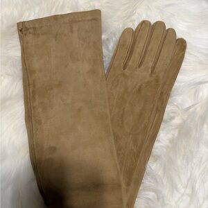Sermoneta Gloves Classic Camel Suede Gloves